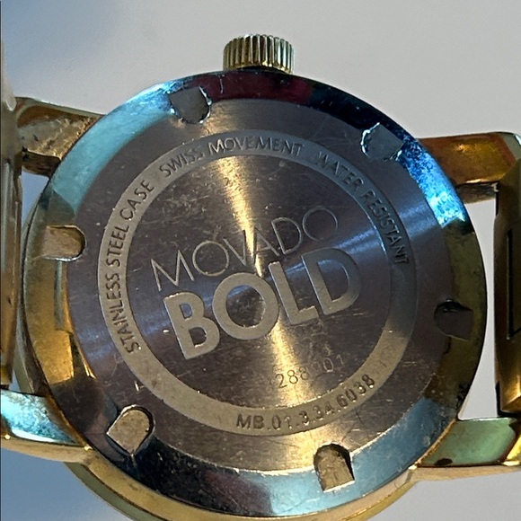 Movado Bold Collection Crystal Gold-Ion Plated Stainless Watch Crystal Detail - Picture 14 of 14
